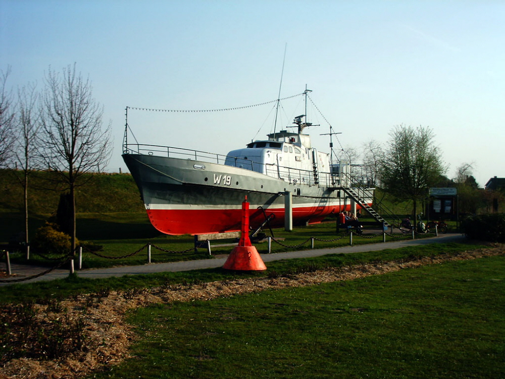 Horumersiel Am Hafen 04